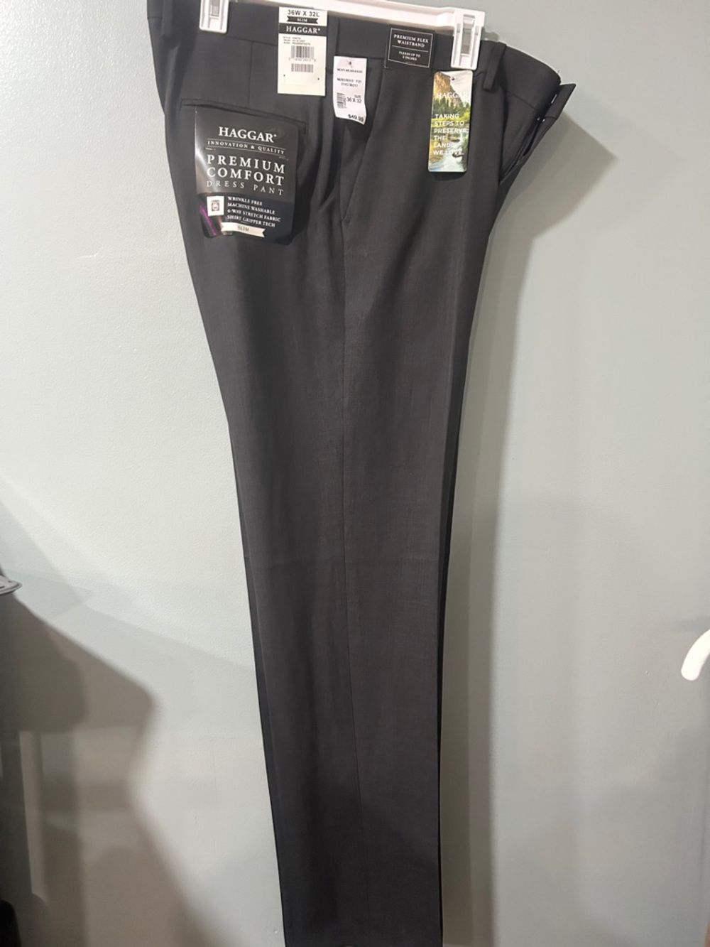 Haggar Black Men's Dress Pants - Premium Comfort